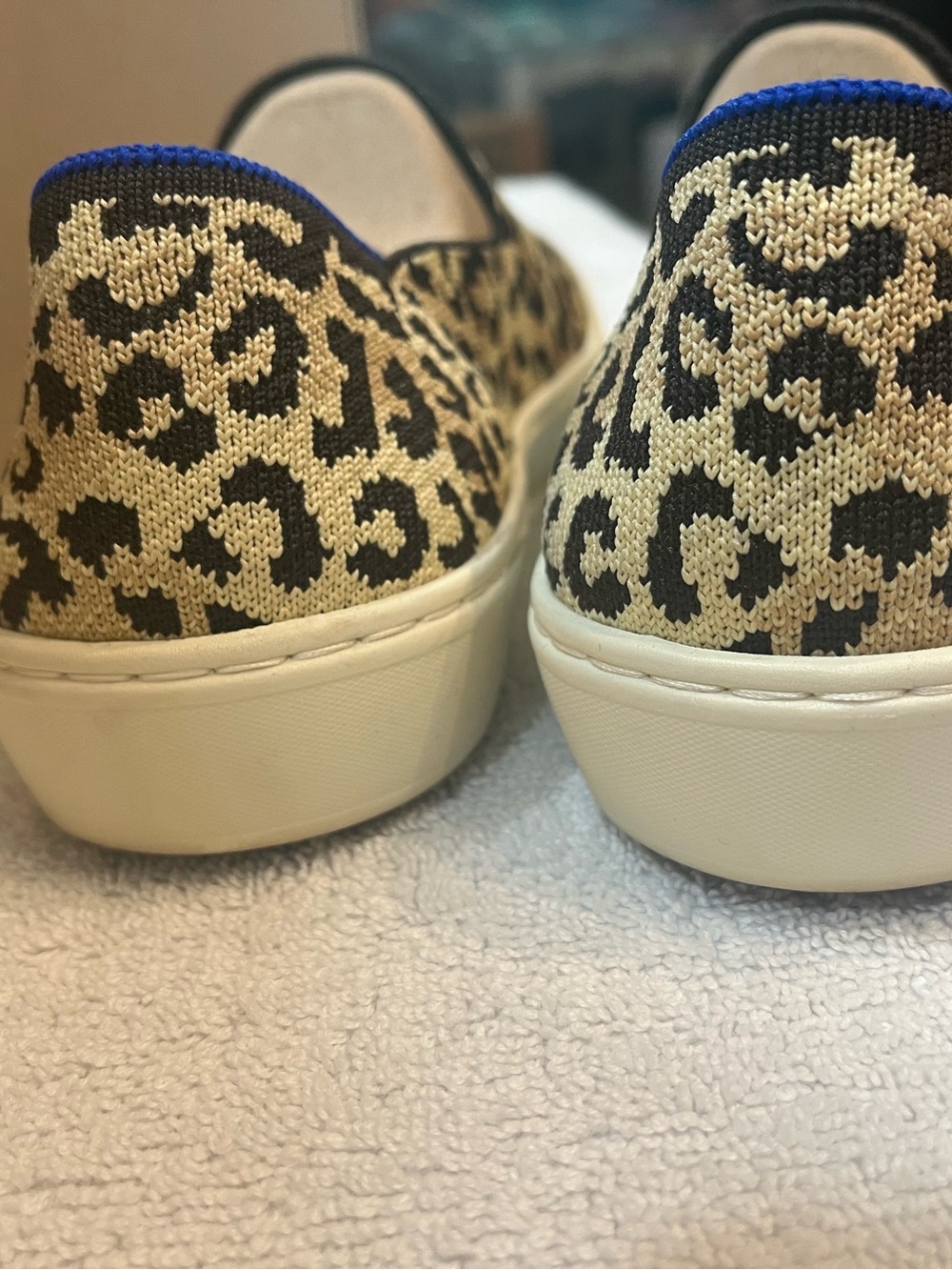 Rothy's Slip-On Sneaker in Leopard Print (Camo Cat) Size 8.5 - Picture 3 of 6